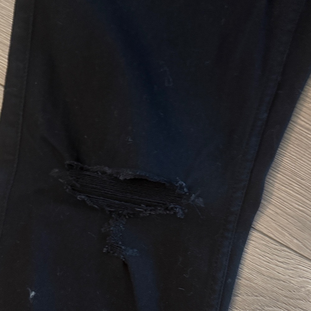 Abercrombie & Fitch Black Distressed Skinny Jeans NWT - Picture 6 of 8